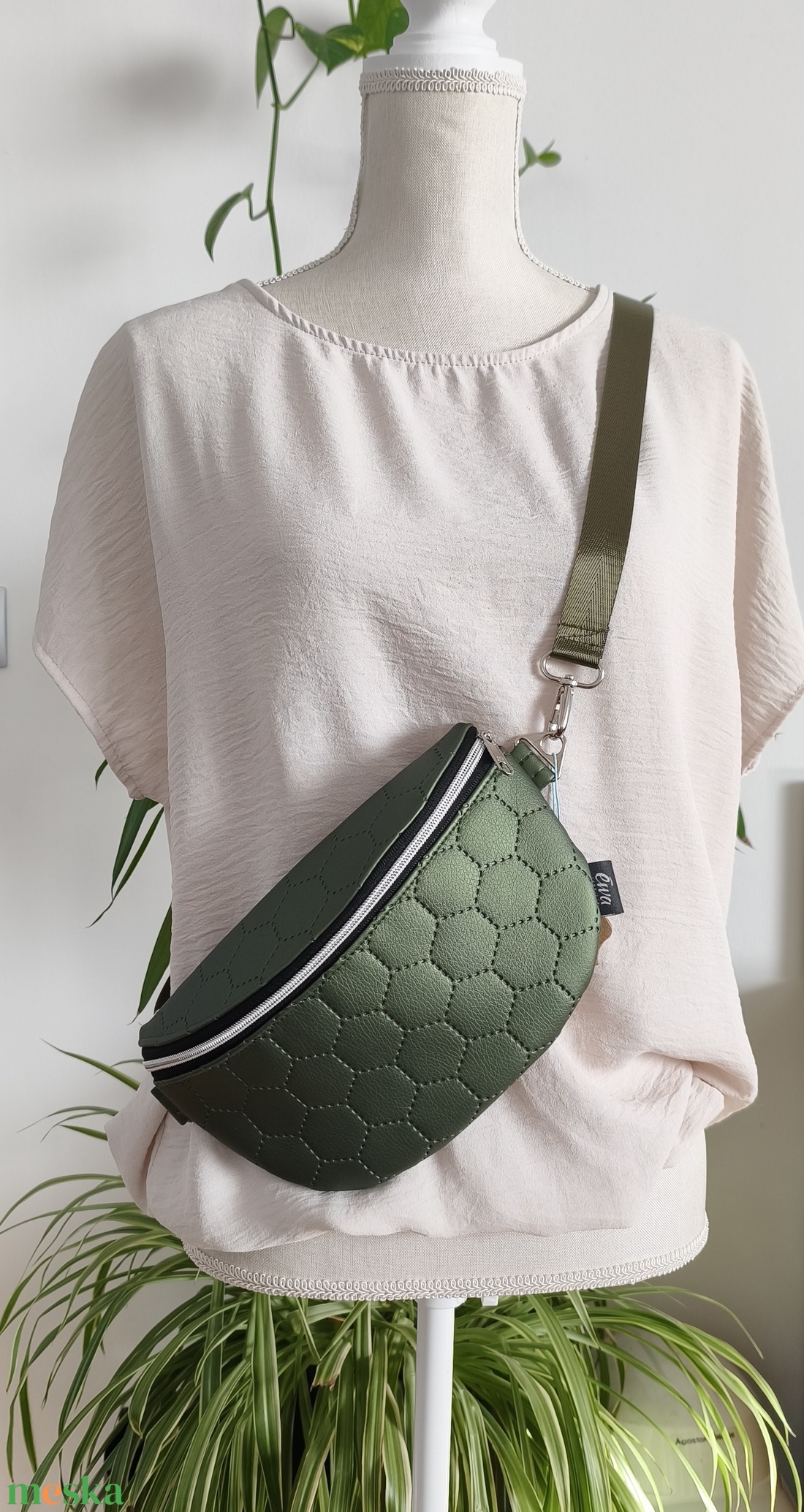 Mia crossbody, zöld textilbőr övtáska - táska & tok - övtáska - Meska.hu