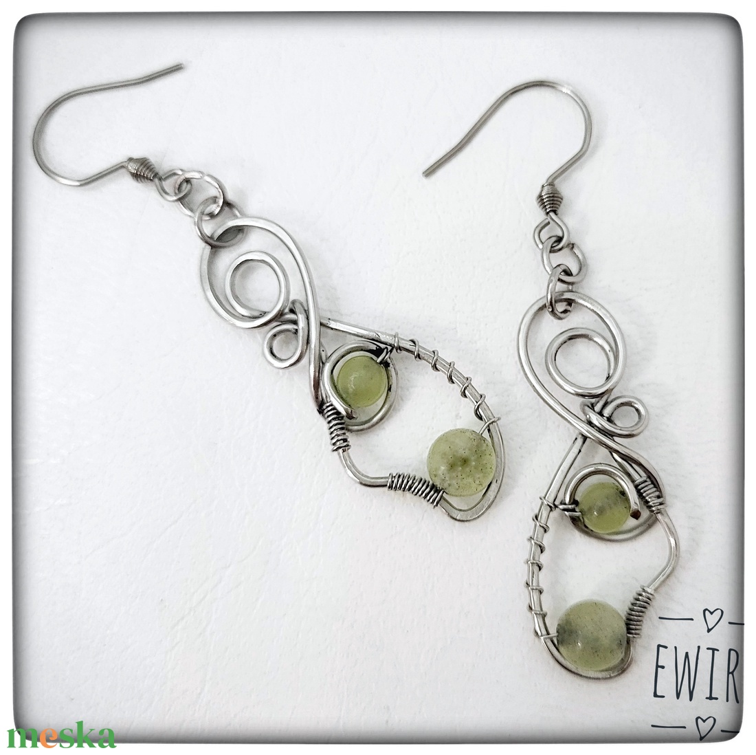 Orvosi acél akasztós fülbevaló ásványgolyóval - ékszer - fülbevaló - lógó fülbevaló - Meska.hu