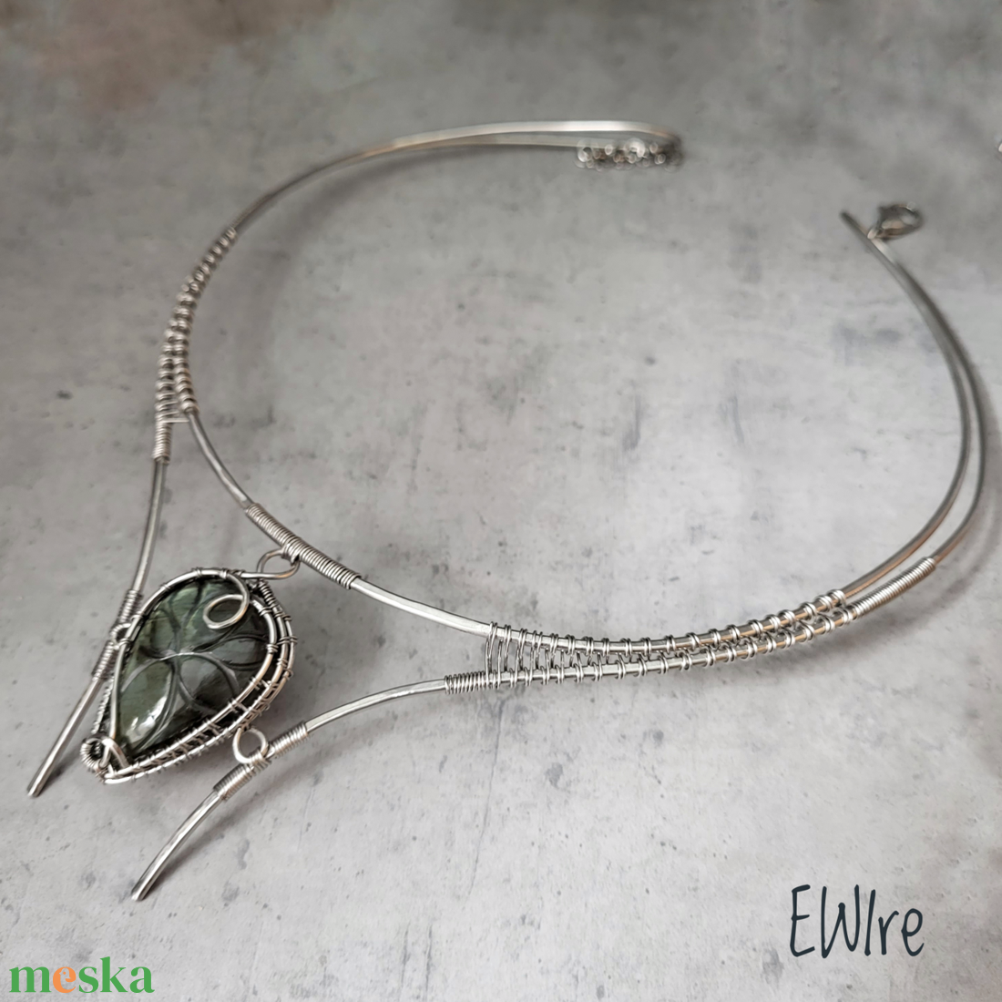 Zöld labradorit orvosi fém nyakék  - ékszer - nyaklánc - statement nyaklánc - Meska.hu