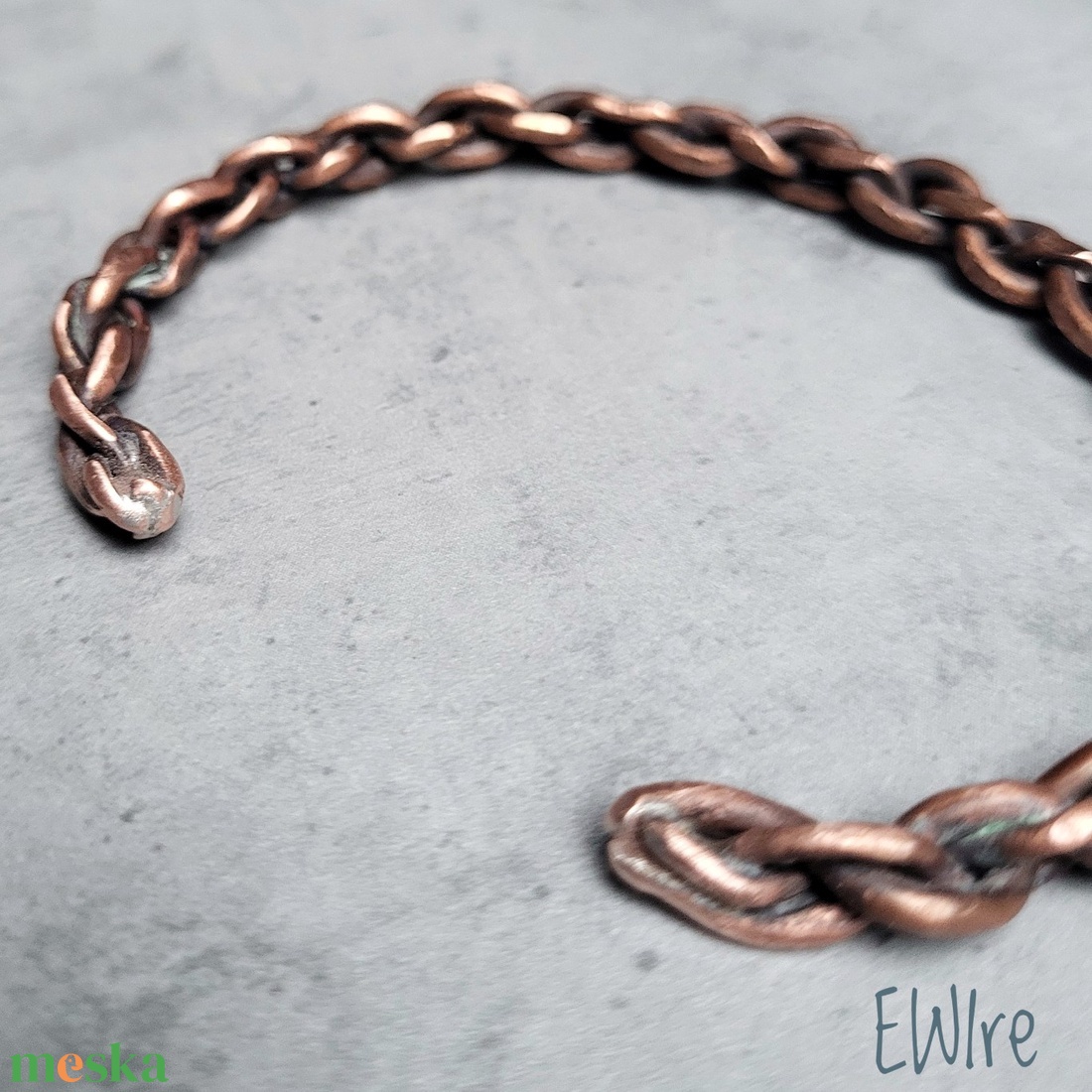 Fonott brutalista vörösréz karperec 2. egyedi, kézműves drótékszer, réz ékszer - ékszer - karkötő - karperec - Meska.hu