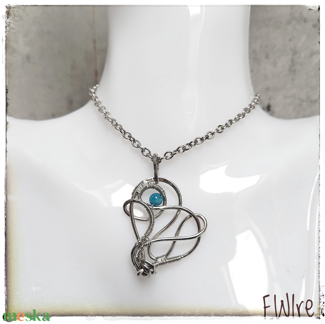 Szív medál, orvosi fém medál kék apatit ásványos drótékszer - ékszer - nyaklánc - medál - Meska.hu