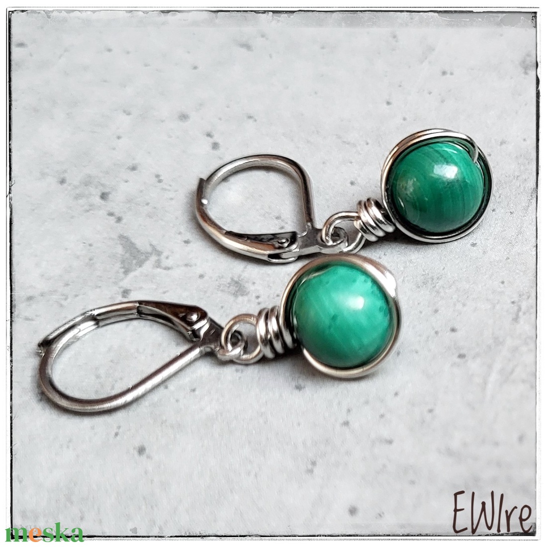 Vegyes ásványgolyós fülbevaló, kis ásványos orvosi fém fülbevaló 3, drótfülbevaló - ékszer - fülbevaló - lógós kerek fülbevaló - Meska.hu