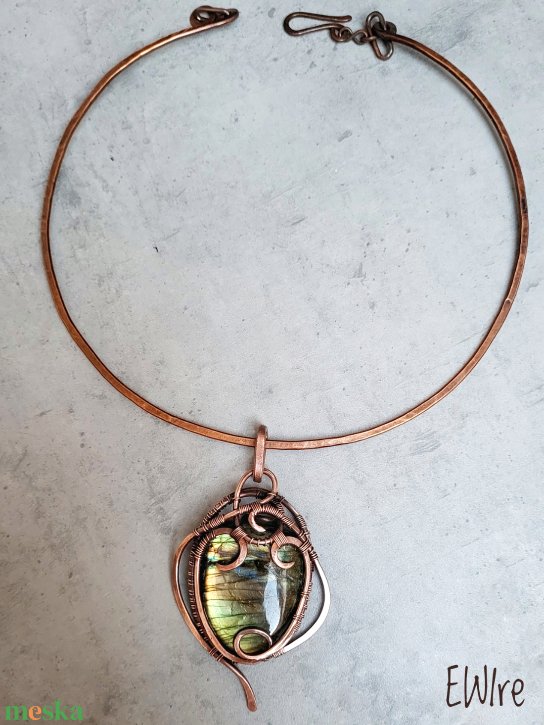 Labradorit medál, vörösréz egyedi medál - ékszer - nyaklánc - medál - Meska.hu