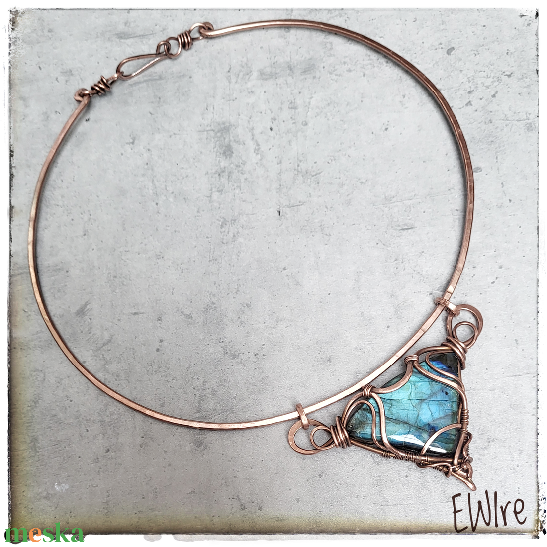Kék labradorit nyakék vörösréz drótékszer - ékszer - nyaklánc - statement nyaklánc - Meska.hu