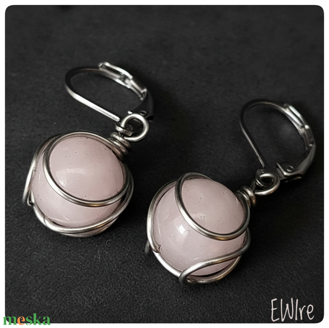 Rózsakvarc fülbevaló, Orvosi fém fülbevaló, drótékszer, ásványgolyós fülbevaló - ékszer - fülbevaló - lógós kerek fülbevaló - Meska.hu