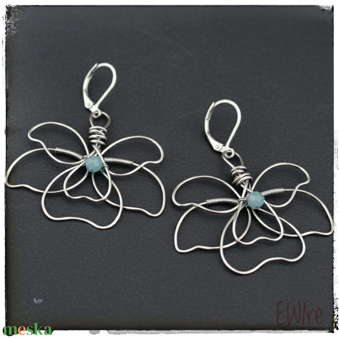Virág orvosi fém fantázia fülbevaló amazonit ásványgolyóval - ékszer - fülbevaló - lógó fülbevaló - Meska.hu