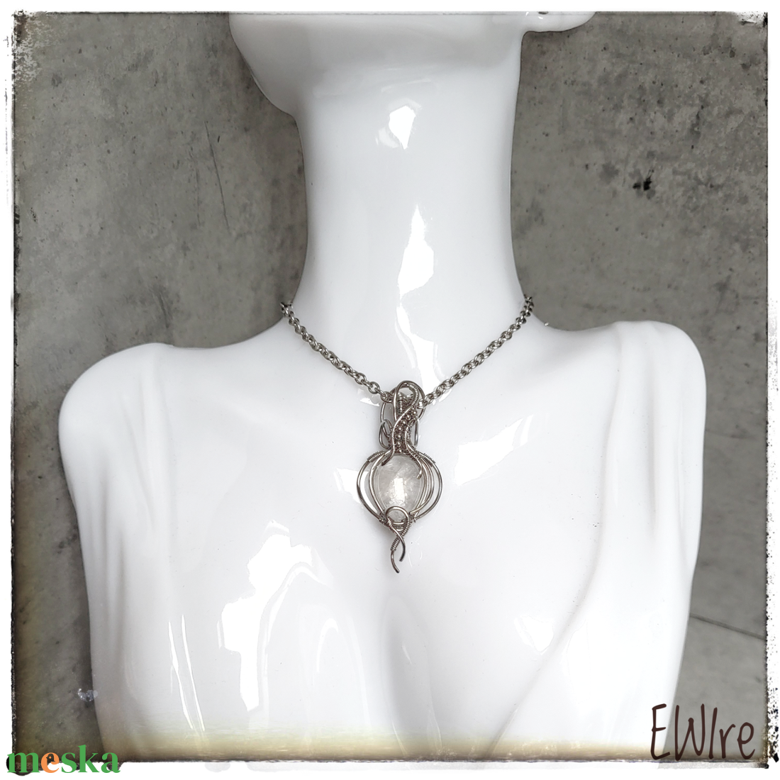 Hegyikristály ásvány medál orvosi fém - ékszer - nyaklánc - medál - Meska.hu