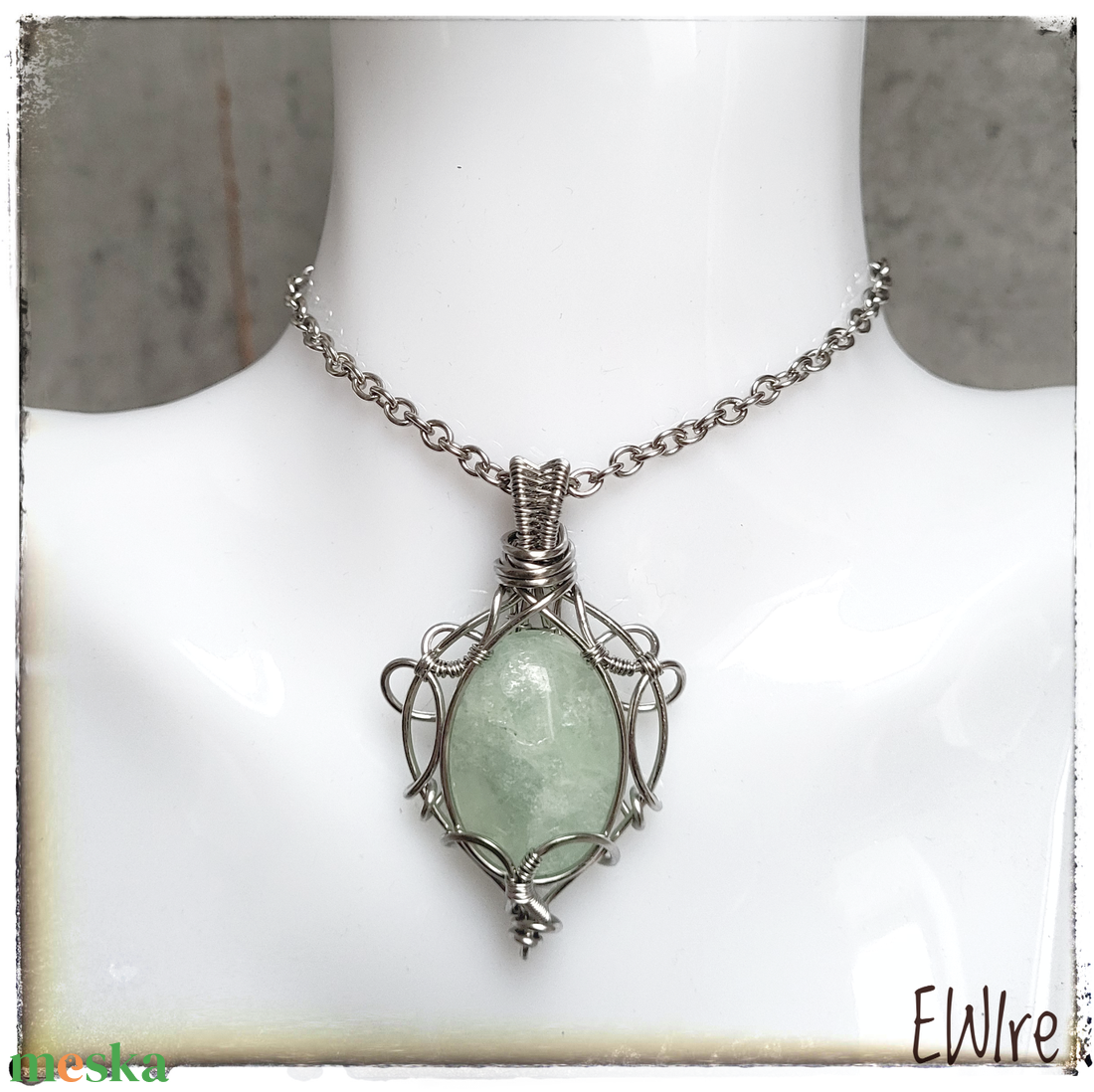 Fluorit ásvány medál orvosi fém - ékszer - nyaklánc - medál - Meska.hu
