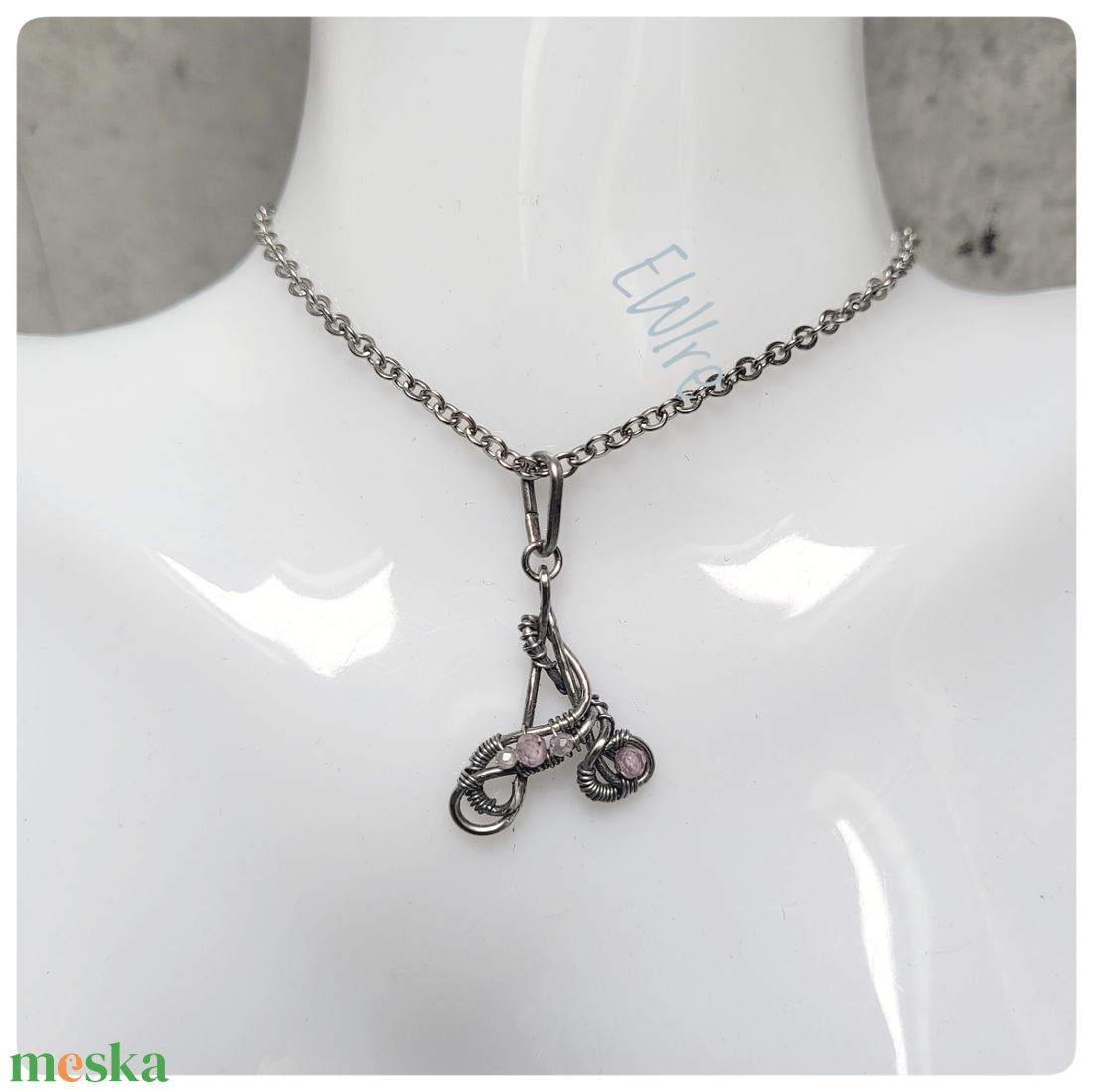 Betű medál A orvosi fém cirkonnal - ékszer - nyaklánc - medál - Meska.hu