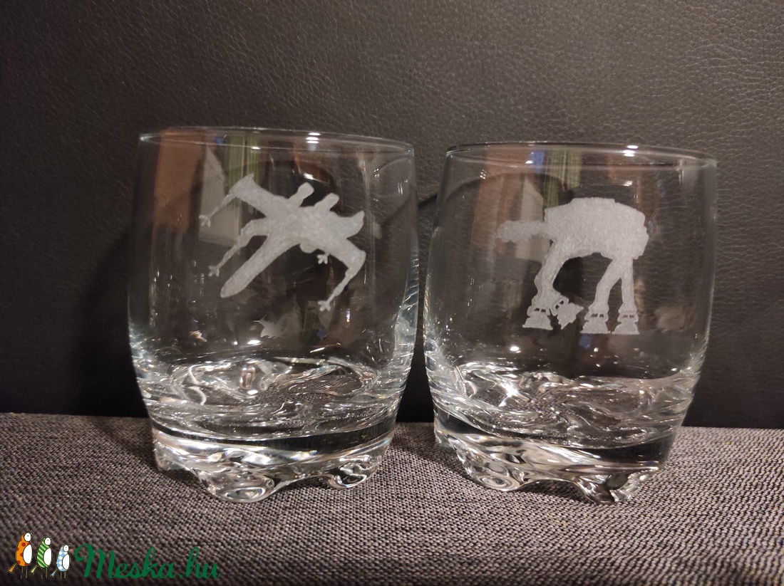 STAR WARS whiskeys üveg pohár készlet (szett) kézzel gravírozott férfi ajándék, bögre, Csillagok háborúja - otthon & életmód - Meska.hu STAR WARS whiskeys üveg pohár készlet (szett) kézzel gravírozott férfi ajándék, bögre, Csillagok háborúja - otthon & életmód - Meska.hu