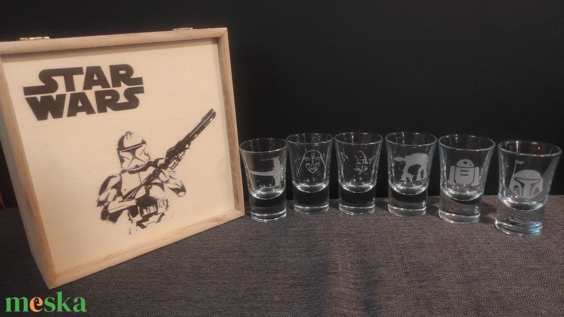 STAR WARS pálinkás üveg pohár készlet, opcionálisan fa díszdobozzal, kézzel gravírozott férfi ajándék, bögre - otthon & életmód - konyhafelszerelés, tálalás - tálalás - pálinkás poharak, szettek - Meska.hu STAR WARS pálinkás üveg pohár készlet, opcionálisan fa díszdobozzal, kézzel gravírozott férfi ajándék, bögre - otthon & életmód - konyhafelszerelés, tálalás - tálalás - pálinkás poharak, szettek - Meska.hu