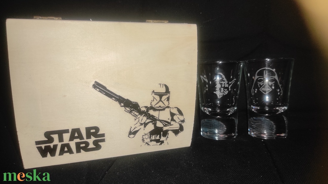 STAR WARS pálinkás üveg pohár készlet, opcionálisan fa díszdobozzal, kézzel gravírozott férfi ajándék, bögre - otthon & életmód - konyhafelszerelés, tálalás - tálalás - pálinkás poharak, szettek - Meska.hu STAR WARS pálinkás üveg pohár készlet, opcionálisan fa díszdobozzal, kézzel gravírozott férfi ajándék, bögre - otthon & életmód - konyhafelszerelés, tálalás - tálalás - pálinkás poharak, szettek - Meska.hu
