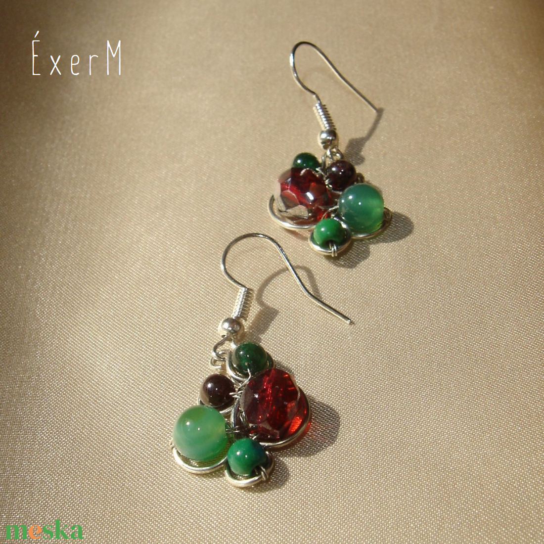 Bordó-zöld fürtös fülbevaló - ékszer - fülbevaló - lógó fülbevaló - Meska.hu