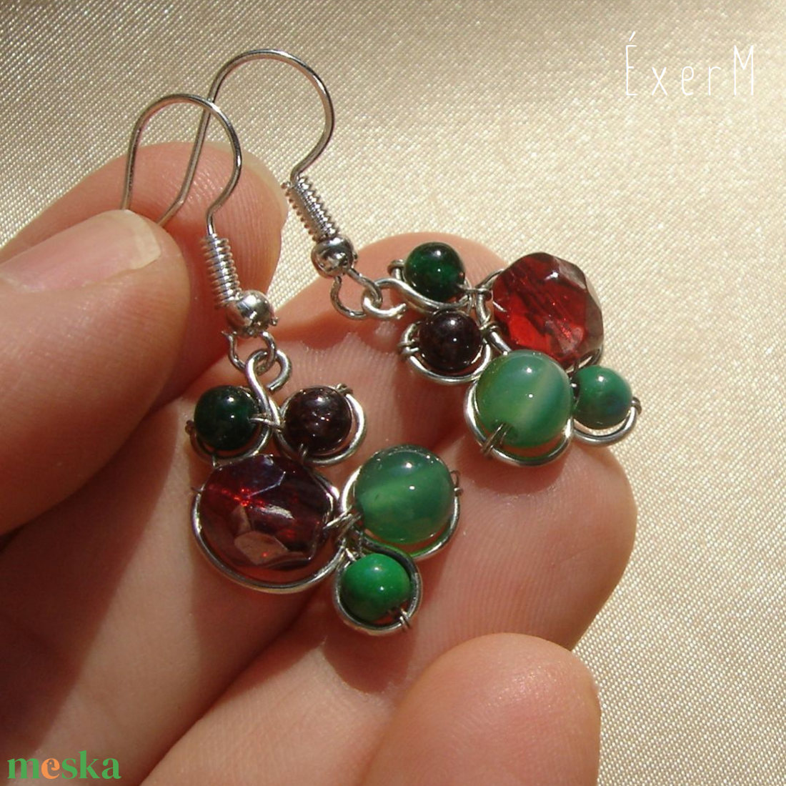Bordó-zöld fürtös fülbevaló - ékszer - fülbevaló - lógó fülbevaló - Meska.hu