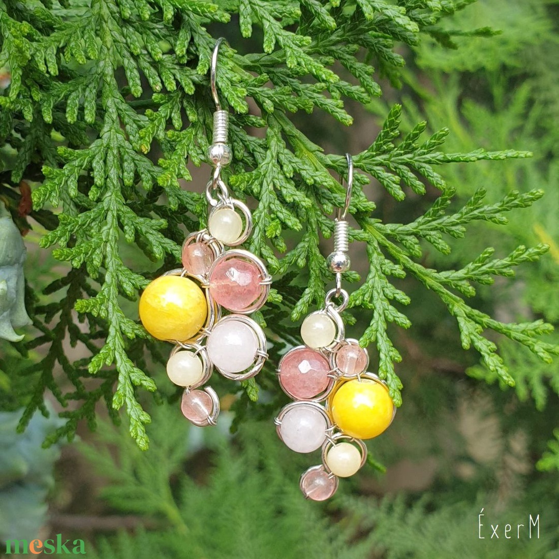 Jáde és rózsakvarc ásvány fülbevaló - ékszer - fülbevaló - lógó fülbevaló - Meska.hu