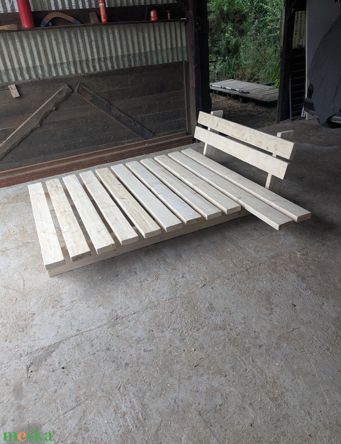 Rusztikus natúr fenyőágy, fenyő ágykeret, 160x200 cm fa matractartóval, extra teherbíró kivitelben - otthon & életmód - bútor - ágy - ágykeretek - Meska.hu
