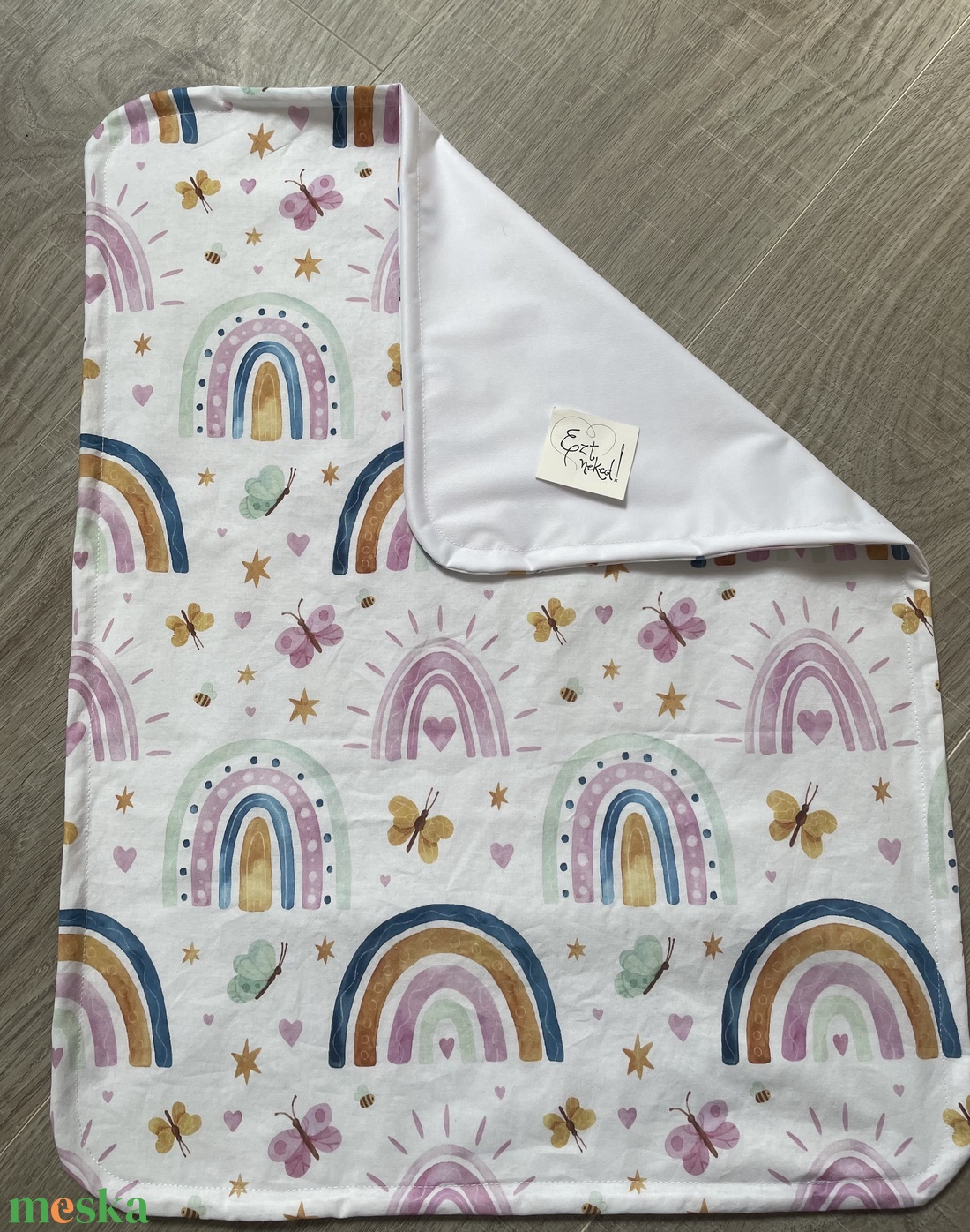 Pelenkázó alátét - szivárványos - szépségápolás - Meska.hu