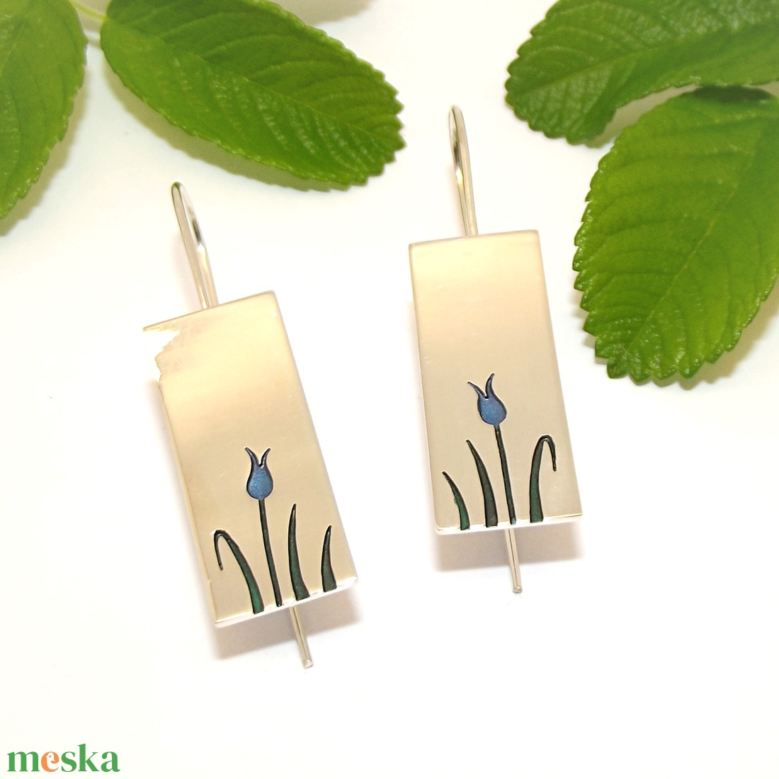 Kék tulipános téglalap, akasztós, női ezüst fülbevaló pár (ETK.13) - ékszer - fülbevaló - lógó fülbevaló - Meska.hu Kék tulipános téglalap, akasztós, női ezüst fülbevaló pár (ETK.13) - ékszer - fülbevaló - lógó fülbevaló - Meska.hu