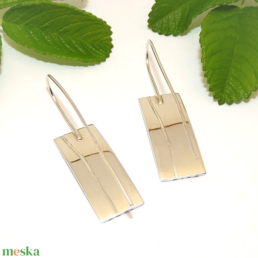 Kék tulipános téglalap, akasztós, női ezüst fülbevaló pár (ETK.13) - ékszer - fülbevaló - lógó fülbevaló - Meska.hu Kék tulipános téglalap, akasztós, női ezüst fülbevaló pár (ETK.13) - ékszer - fülbevaló - lógó fülbevaló - Meska.hu