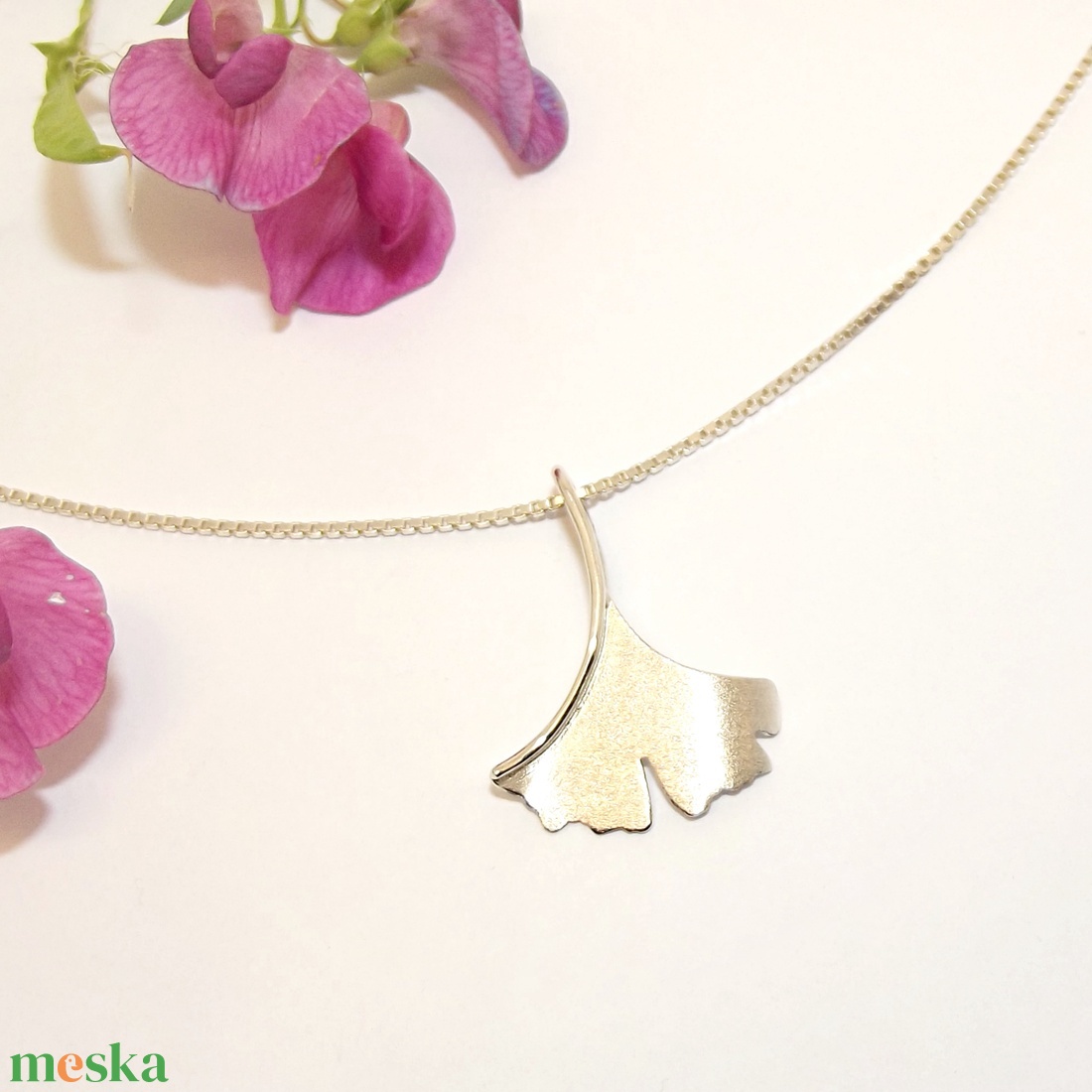 Ginkgo biloba, mattírozott, női ezüst nyaklánc, 50 cm (EGK.05) - ékszer - nyaklánc - medálos nyaklánc - Meska.hu Ginkgo biloba, mattírozott, női ezüst nyaklánc, 50 cm (EGK.05) - ékszer - nyaklánc - medálos nyaklánc - Meska.hu