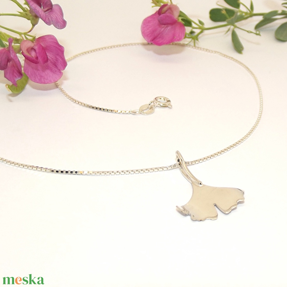 Ginkgo biloba, mattírozott, női ezüst nyaklánc, 50 cm (EGK.05) - ékszer - nyaklánc - medálos nyaklánc - Meska.hu Ginkgo biloba, mattírozott, női ezüst nyaklánc, 50 cm (EGK.05) - ékszer - nyaklánc - medálos nyaklánc - Meska.hu