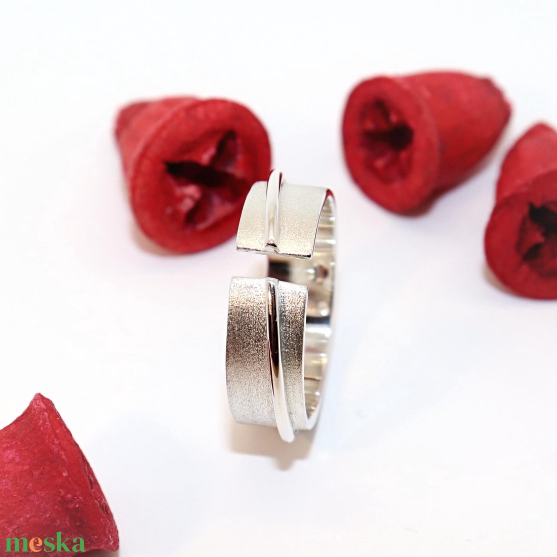 Karikagyűrű huzallal, ezüst gyűrű, 58-as méret, állítható (EGY.173) - ékszer - gyűrű - kerek gyűrű - Meska.hu