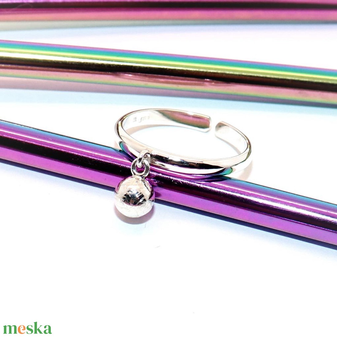 Karikagyűrű mozgó karcolt golyóval, női ezüst gyűrű, 61-es méret, állítható (EGY.228) - ékszer - gyűrű - kerek gyűrű - Meska.hu