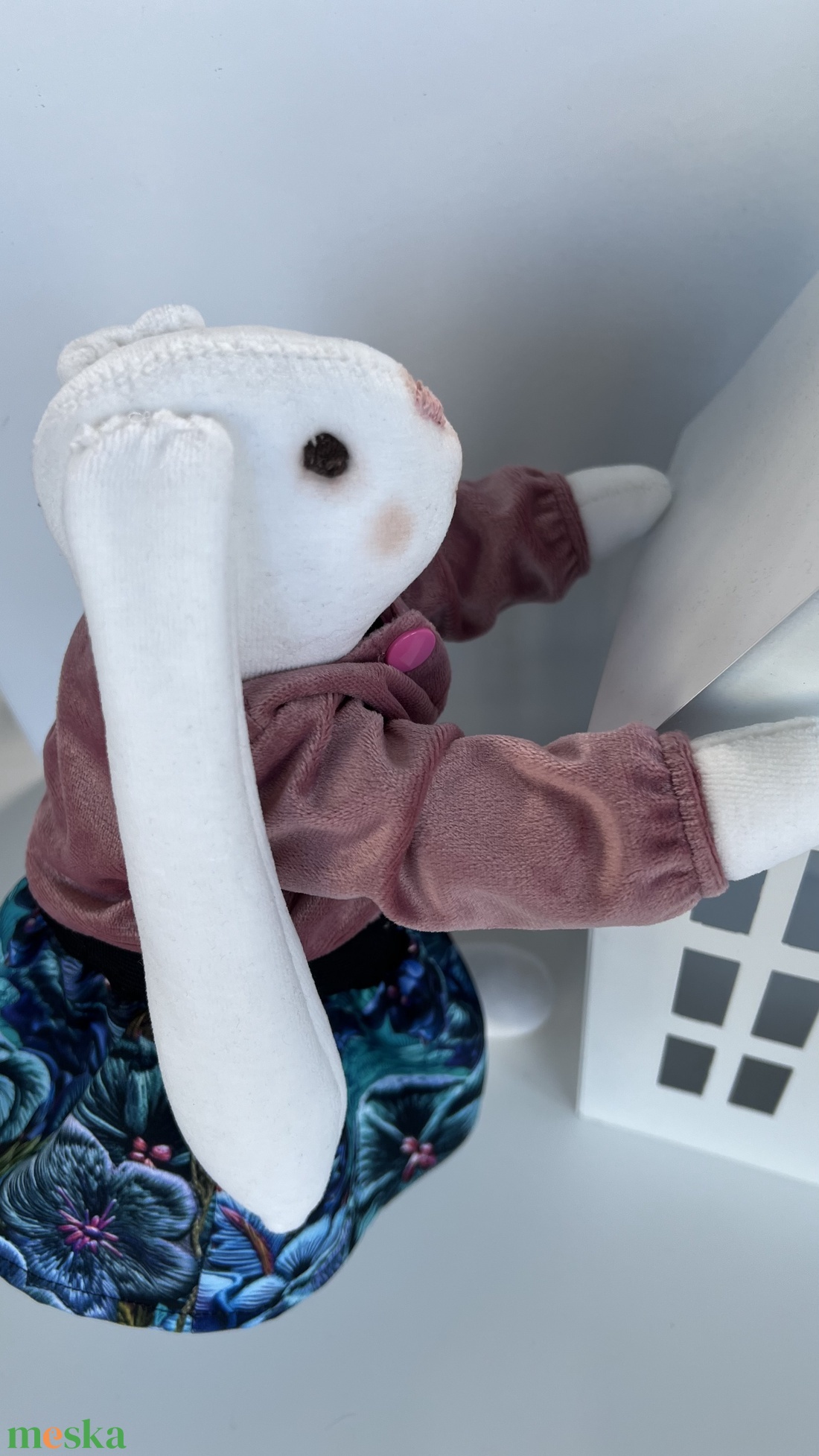 Nyuszi lány - játék & sport - plüssállat & játékfigura - nyuszi - Meska.hu