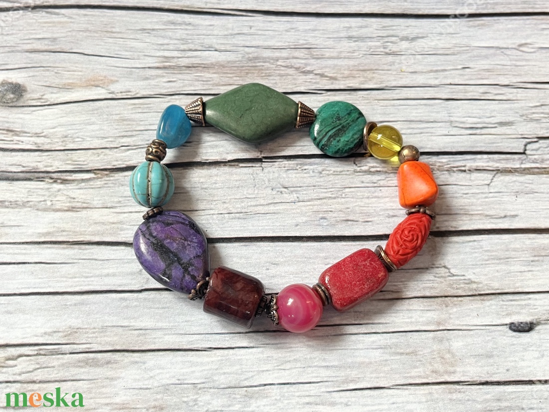 Bohó szivárvány karkötő ásványokkal - ékszer - karkötő - ásványkarkötő - Meska.hu