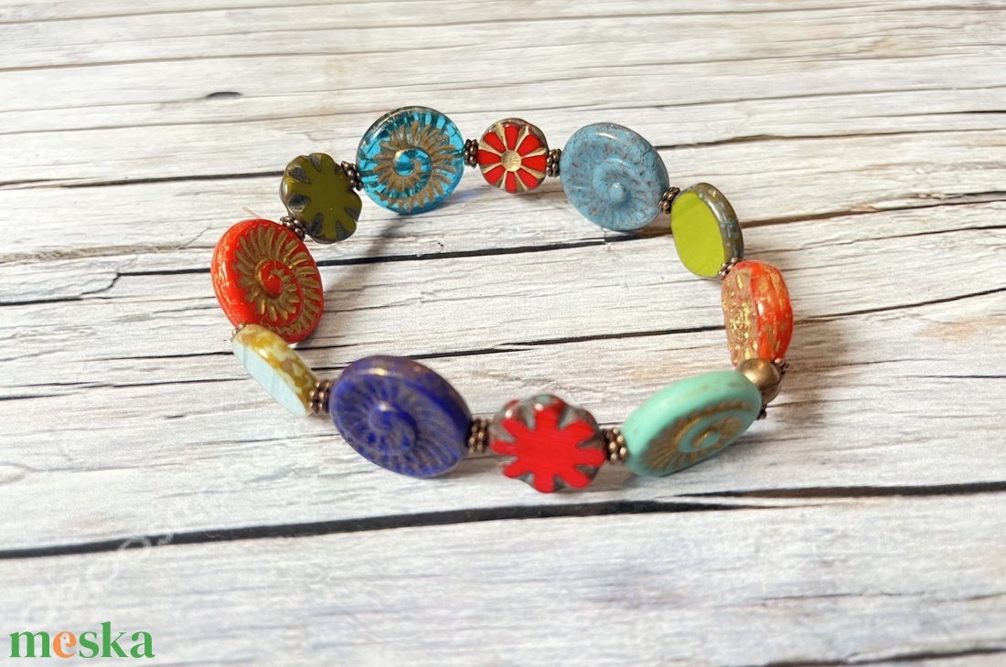 Hippi szerelem karkötő - ékszer - karkötő - gyöngyös karkötő - Meska.hu