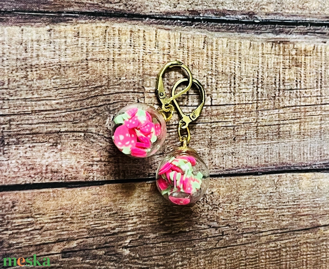 Málna saláta fülbevaló - ékszer - fülbevaló - lógó fülbevaló - Meska.hu