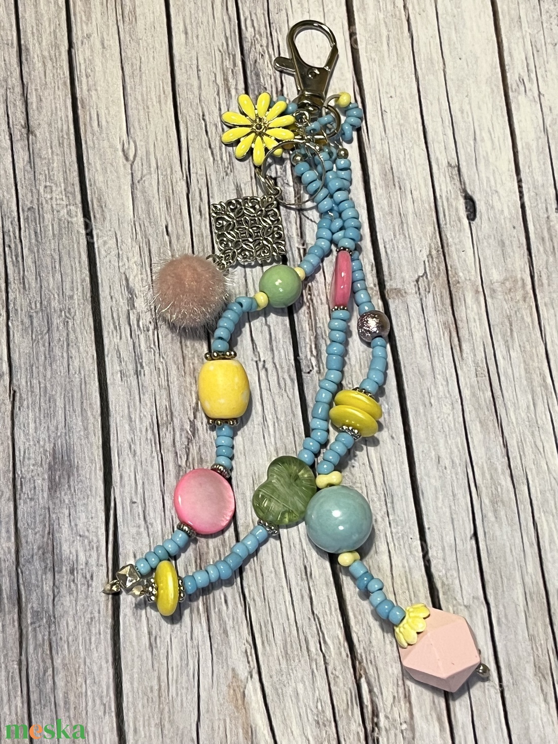 Pasztell varázs táskadísz - táska & tok - kulcstartó & táskadísz - táskadísz - Meska.hu