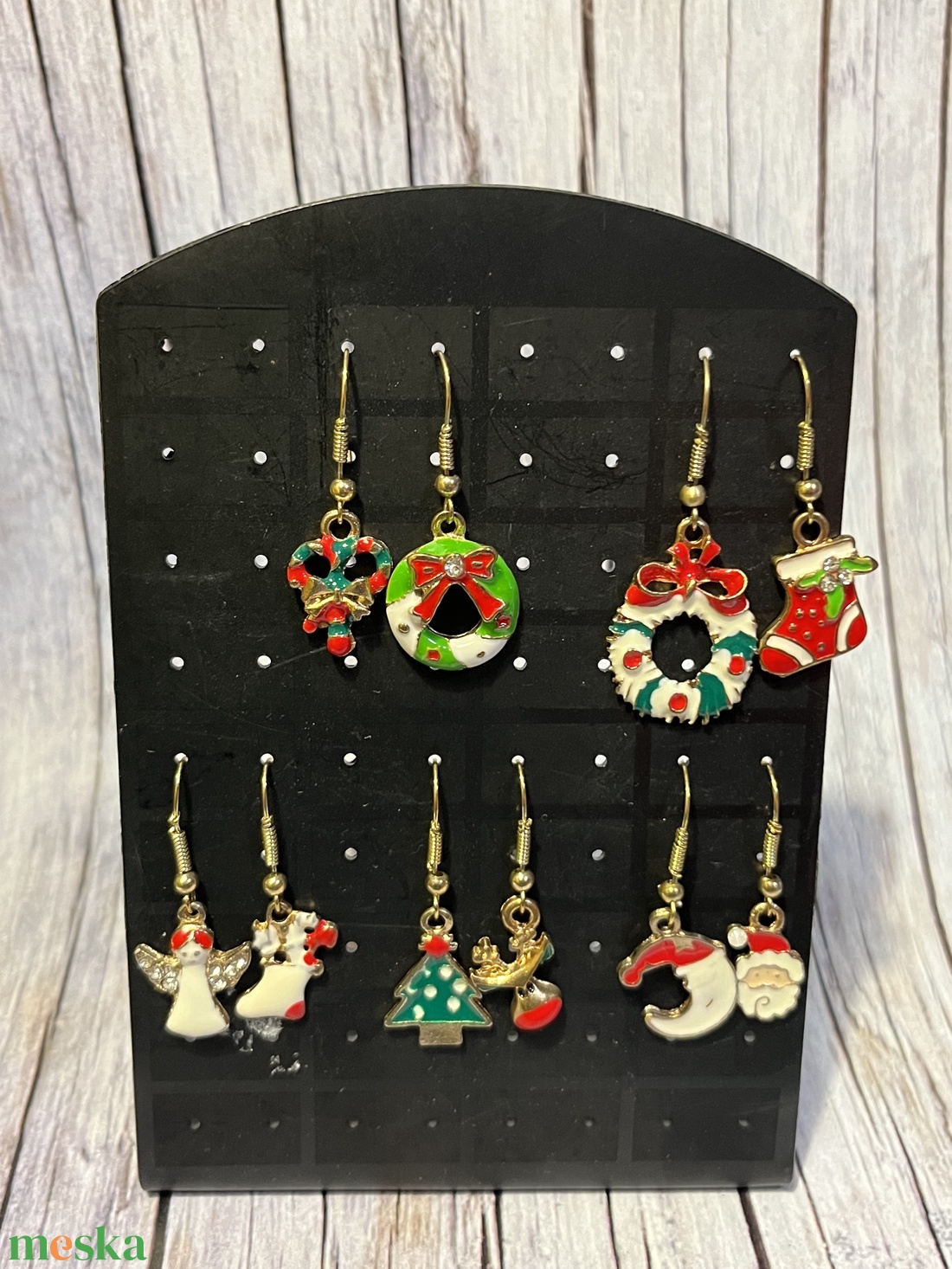 Felemás mikulás fülbevaló - ékszer - fülbevaló - lógó fülbevaló - Meska.hu