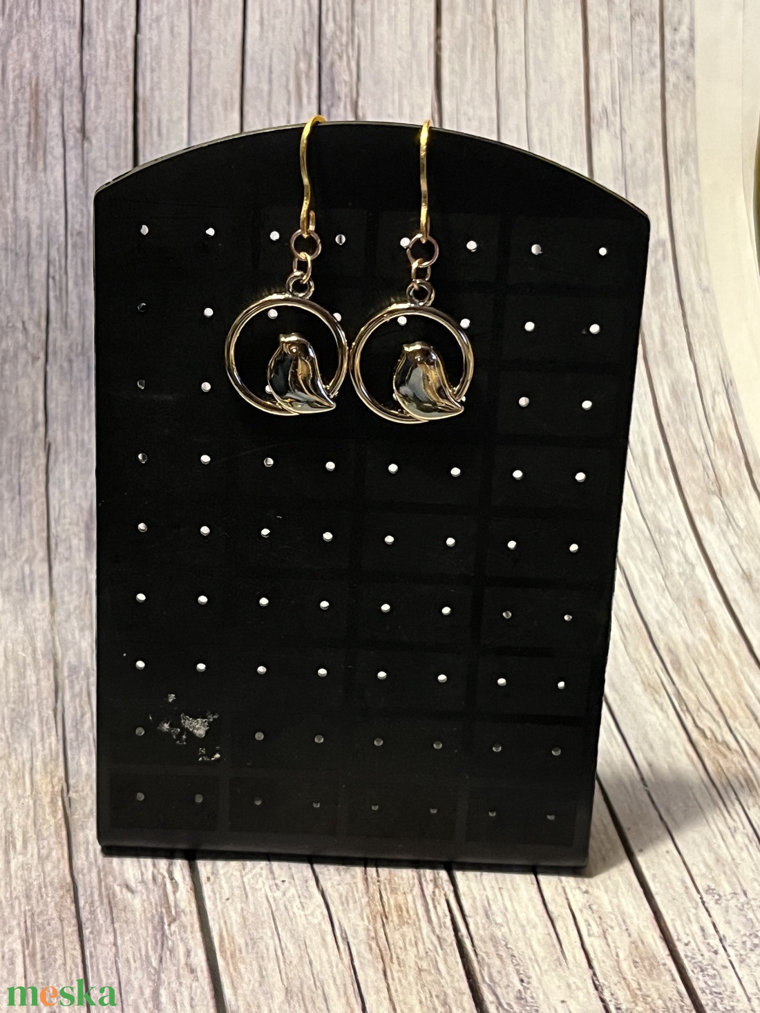 Téli madáretetés fülbevaló - ékszer - fülbevaló - lógó fülbevaló - Meska.hu