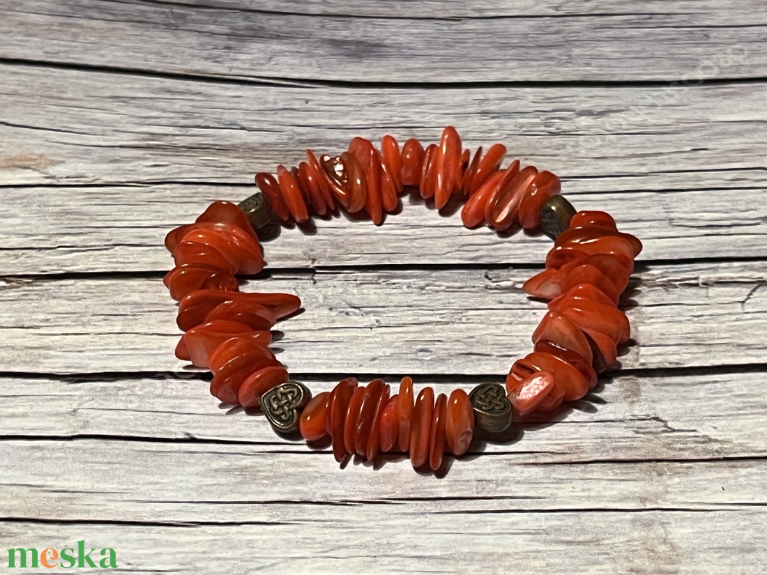 Tűzvörös kagyló-karkötő - ékszer - karkötő - ásványkarkötő - Meska.hu