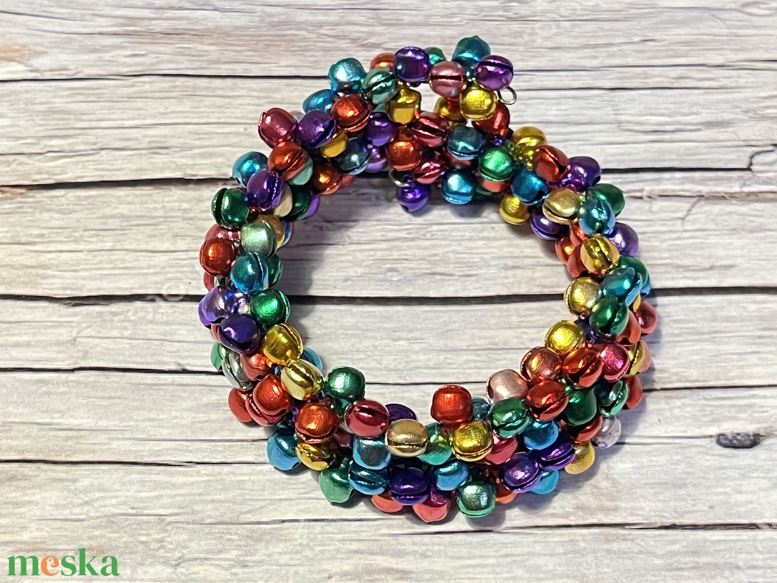 Kétsoros farsangi csengő-bongó karkötő -  - Meska.hu