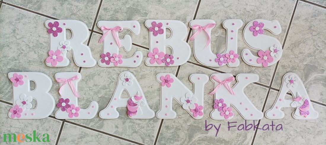 Fehér dekorgumi falmatrica 15cm bababetű  - otthon & életmód - dekoráció - fali és függő dekoráció - betű & név - Meska.hu