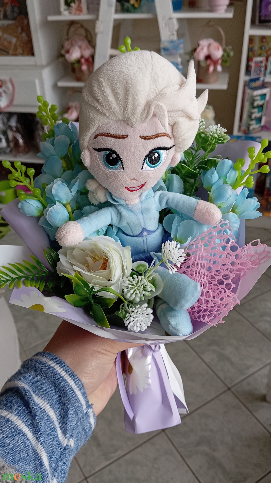 Elza Frozen ovis ballagási csokor ajándék plüss - otthon & életmód - dekoráció - virágdísz és tartó - csokor & virágdísz - Meska.hu Elza Frozen ovis ballagási csokor ajándék plüss - otthon & életmód - dekoráció - virágdísz és tartó - csokor & virágdísz - Meska.hu