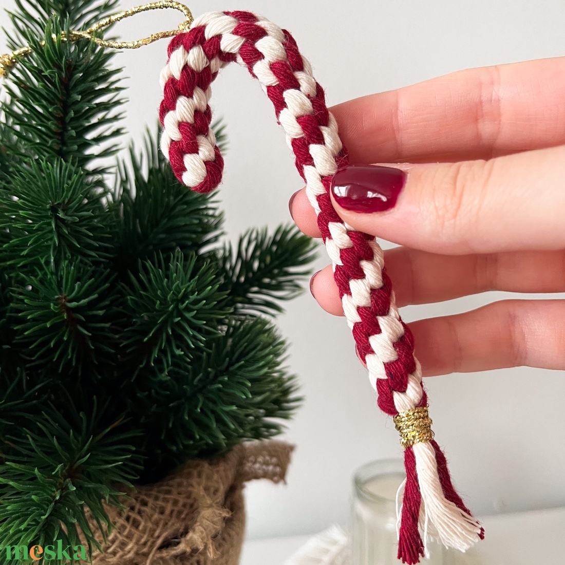 2 db piros cukorka karácsonyfadísz, páros karácsonyi makramé cukorpálca dekoráció - karácsony - karácsonyi lakásdekoráció - karácsonyfadíszek - Meska.hu