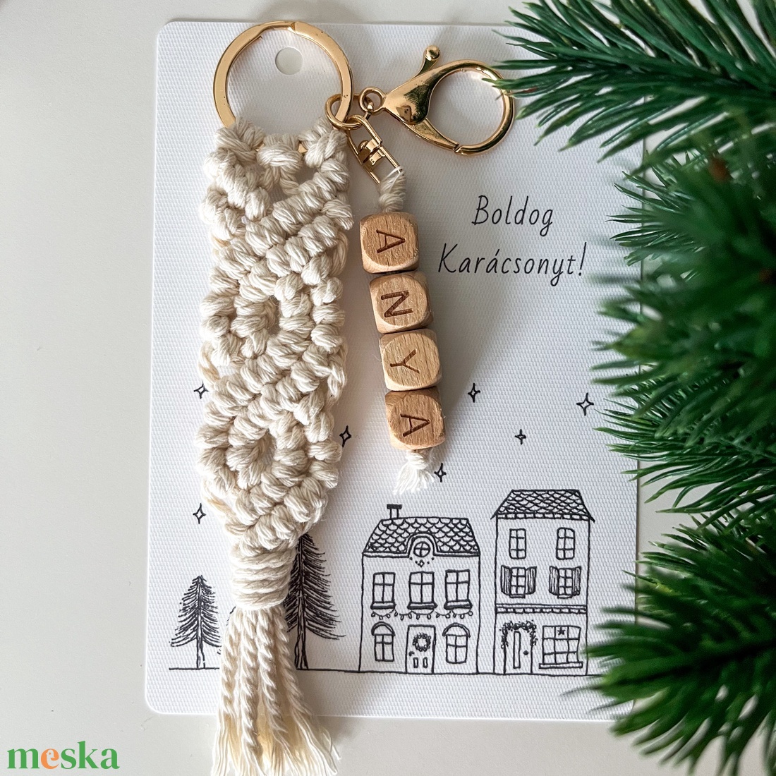 ANYA feliratos makramé kulcstartó adventi képeslappal, különleges karácsonyi ajándék anyukáknak - táska & tok - kulcstartó & táskadísz - kulcstartó - Meska.hu