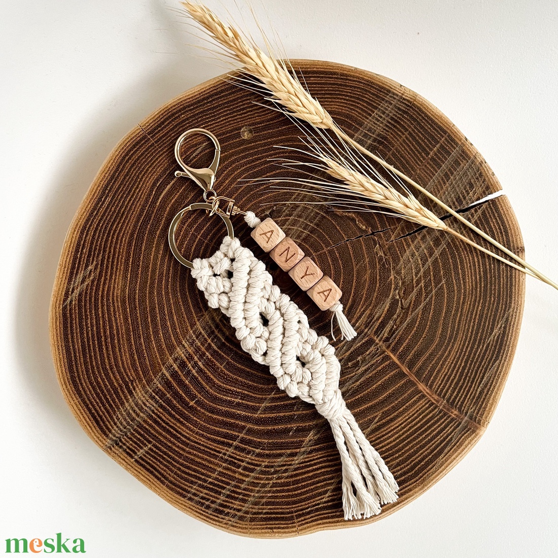 ANYA feliratos makramé kulcstartó adventi képeslappal, különleges karácsonyi ajándék anyukáknak - táska & tok - kulcstartó & táskadísz - kulcstartó - Meska.hu