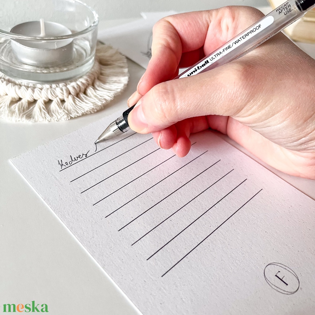 Karácsonyi képeslap hógömb mintával (A6-os), újrahasznosított papírra nyomtatva, borítékkal - otthon & életmód - papír, írószer - ajándékozás kellékei - képeslap, üdvözlőlap - Meska.hu