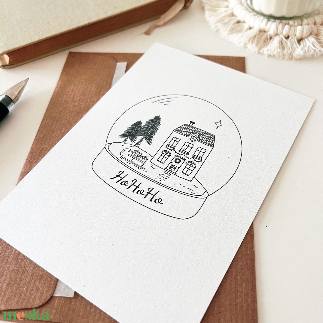 Karácsonyi képeslap hógömb mintával (A6-os), újrahasznosított papírra nyomtatva, borítékkal - otthon & életmód - papír, írószer - ajándékozás kellékei - képeslap, üdvözlőlap - Meska.hu