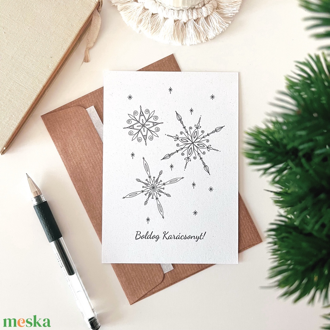 Karácsonyi képeslap hópehely mintával (A6-os), újrahasznosított papírra nyomtatva, borítékkal - otthon & életmód - papír, írószer - ajándékozás kellékei - képeslap, üdvözlőlap - Meska.hu