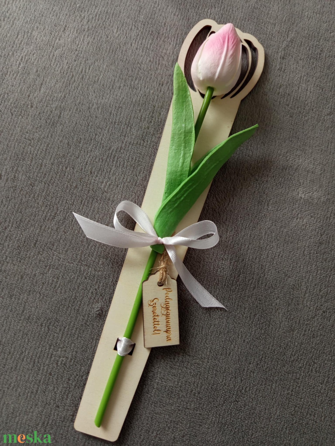 Pedagógus köszöntő tulipán tartóval - otthon & életmód - dekoráció - virágdísz és tartó - csokor & virágdísz - Meska.hu Pedagógus köszöntő tulipán tartóval - otthon & életmód - dekoráció - virágdísz és tartó - csokor & virágdísz - Meska.hu