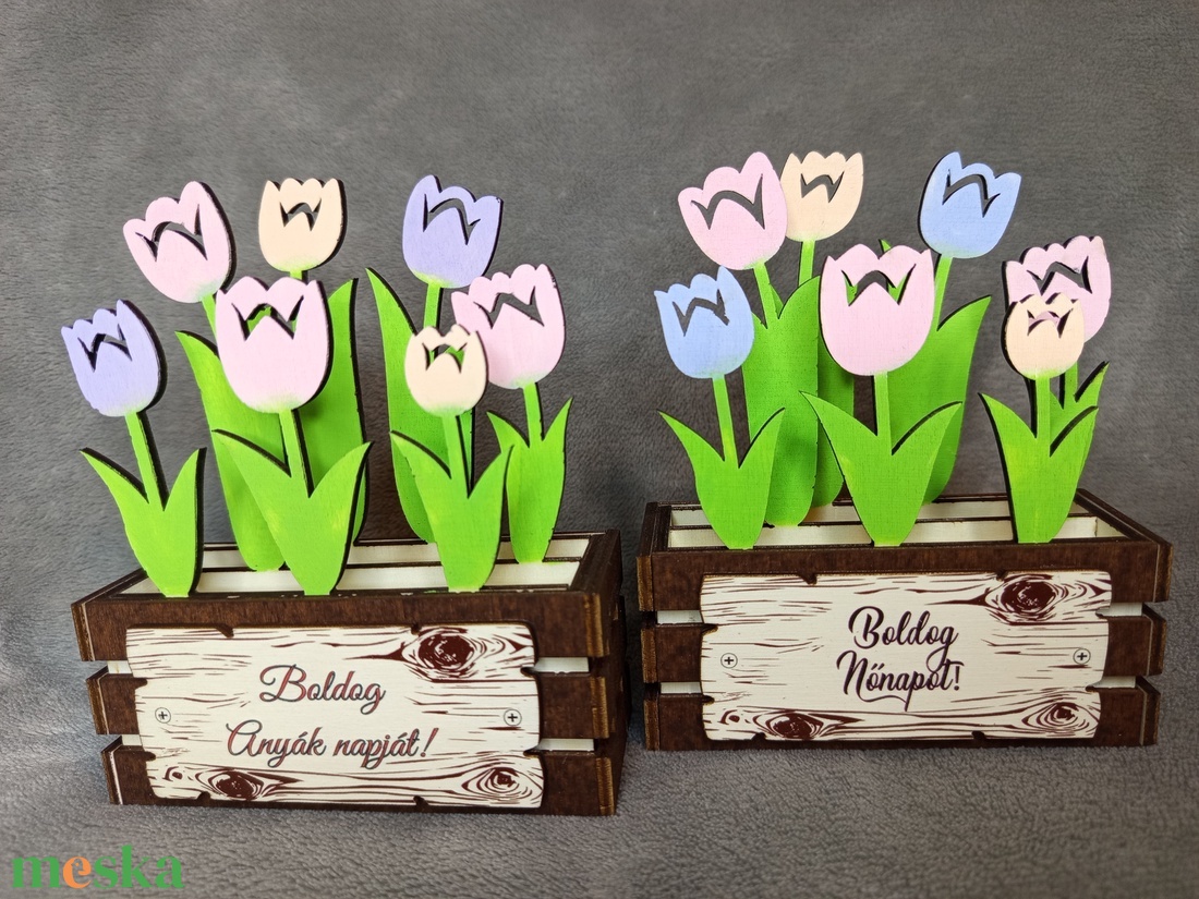 Gondozásmentes virágláda nőnapra, anyák napjára vagy csak úgy - otthon & életmód - virágdekoráció - virágdíszek - lézervágott virágdíszek - Meska.hu