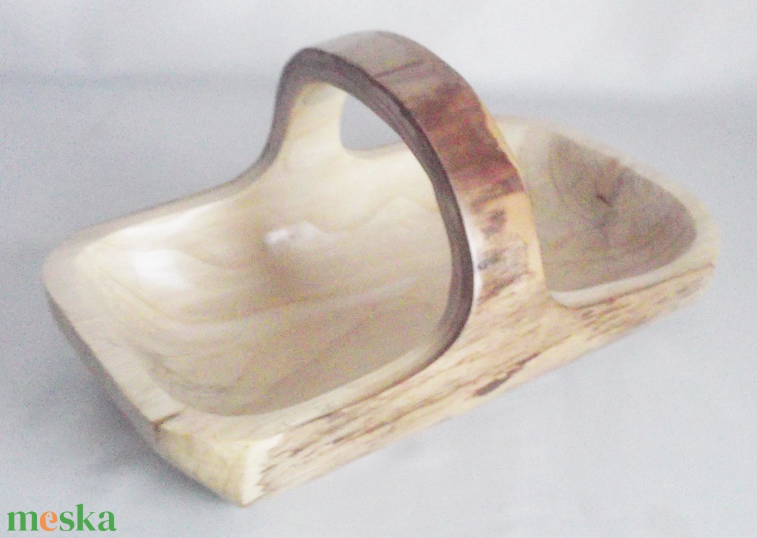 Húsvéti Erdei mese manó gyümölcs fakosár natúr  - ünnepi díszek, dekorációk - húsvéti díszek és dekorációk - húsvéti kosár - Meska.hu