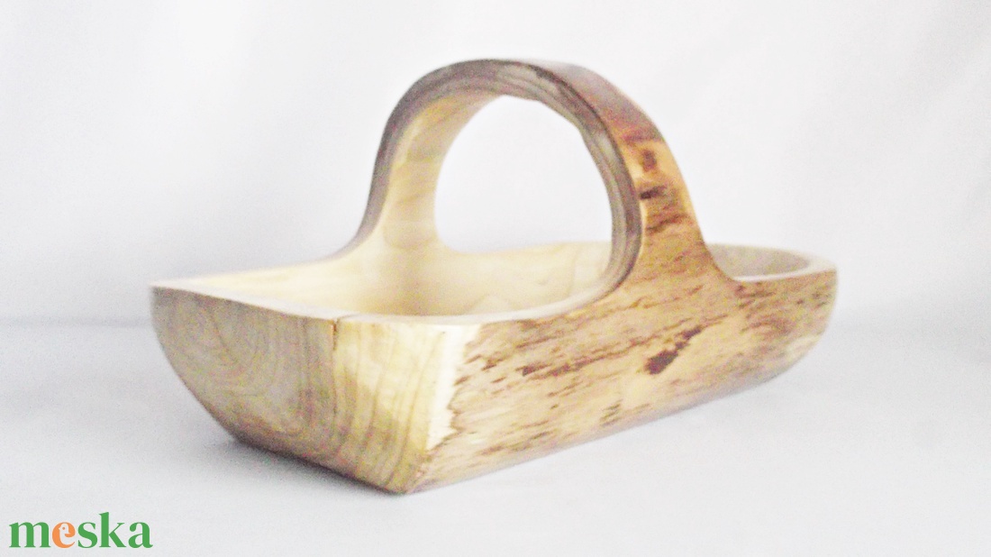 Húsvéti Erdei mese manó gyümölcs fakosár natúr  - ünnepi díszek, dekorációk - húsvéti díszek és dekorációk - húsvéti kosár - Meska.hu