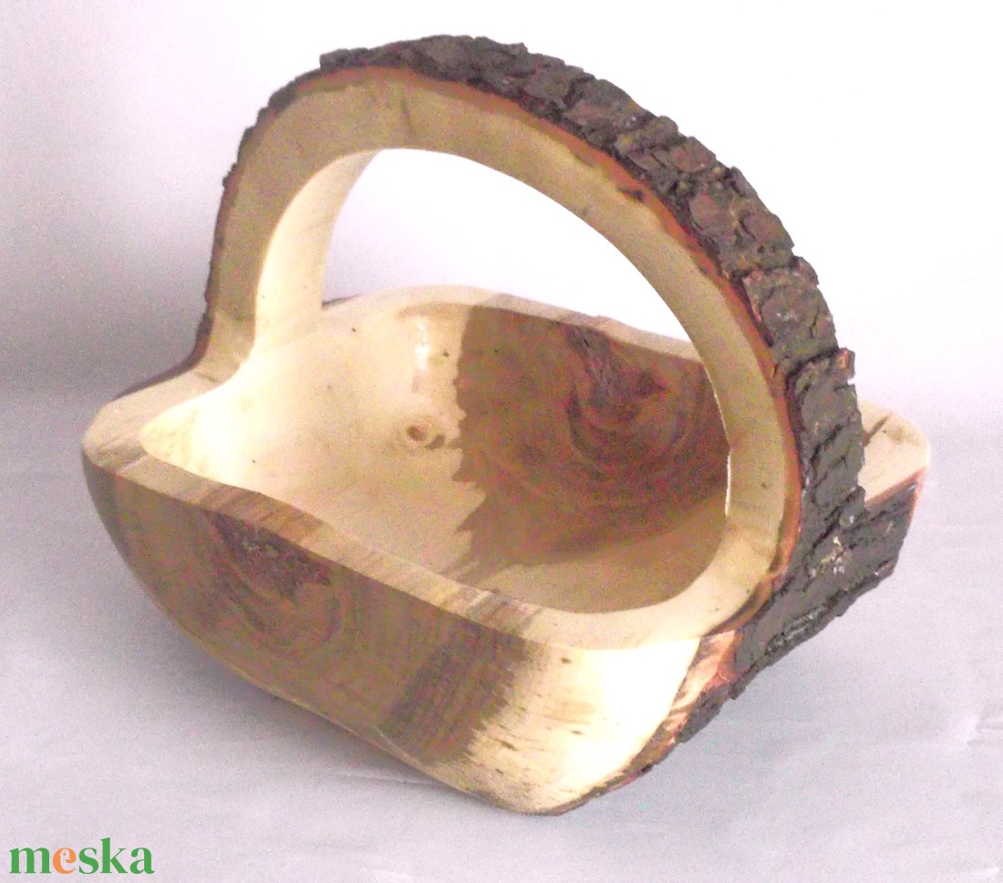 Fa Nagyméretű kerti rusztikus vízhatlan gyümölcs fargott kosár Extra Large  - otthon & életmód - tárolás & rendszerezés - tárolókosár - Meska.hu