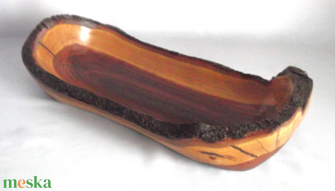 Rusztikus vintage faragott vad cseresznye fatál  - otthon & életmód - ház & kert - kerti bútor - Meska.hu